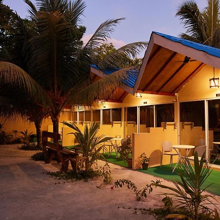 Relax Lodge Thoddoo Bagian luar foto