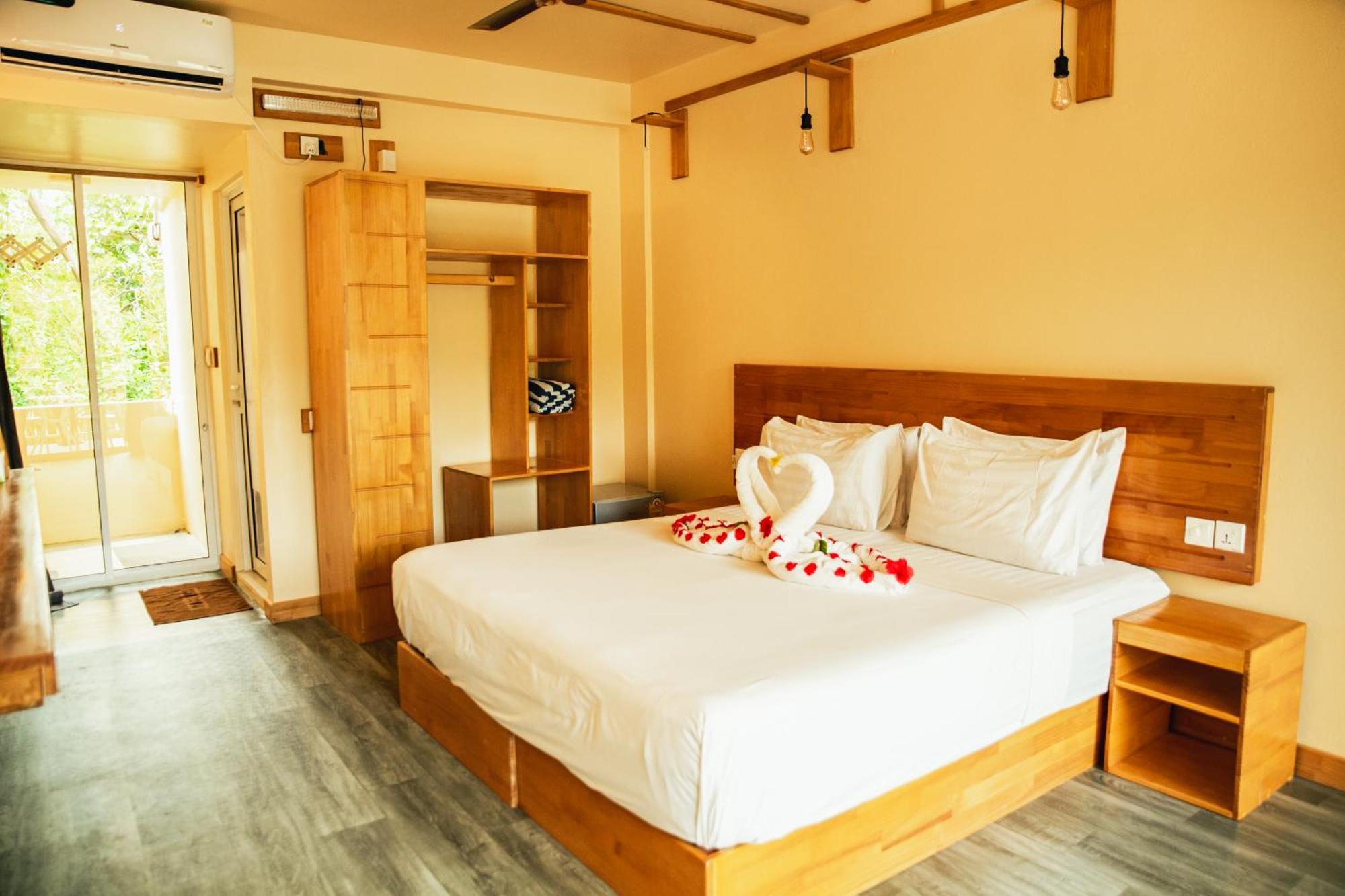 Relax Lodge Thoddoo Bagian luar foto